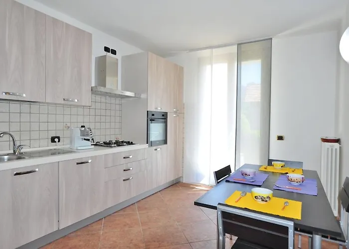 别墅 Between And Mountains *